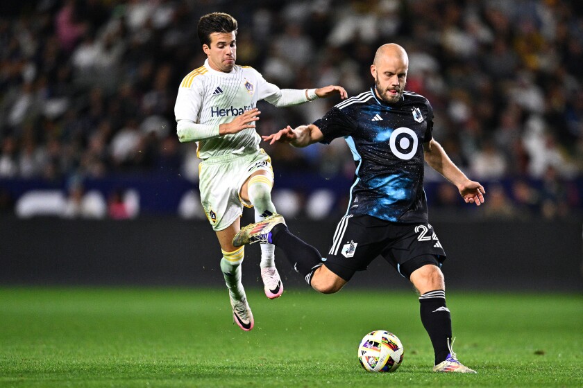 MLS: MLS Cup Playoffs-Western Conference Semifinal-Minnesota United at LA Galaxy