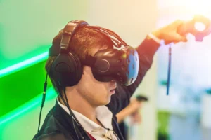 The Integration of AI and VR in Gaming: Future Trends 